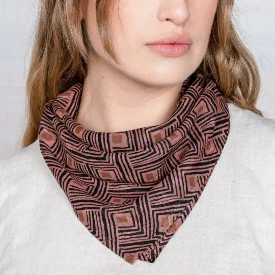 Maelu Bandana in Rumi