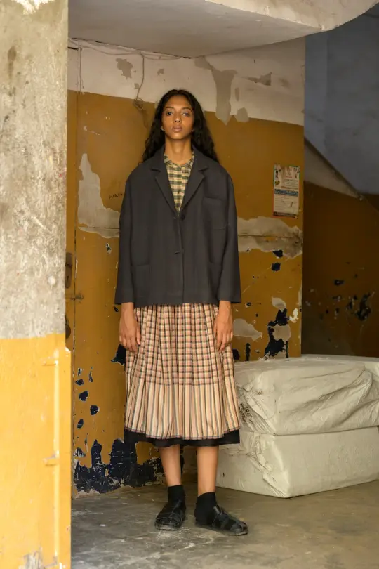 GAYLE - RED/CHARCOAL CHECKS, BLACK SEER-SUCKER