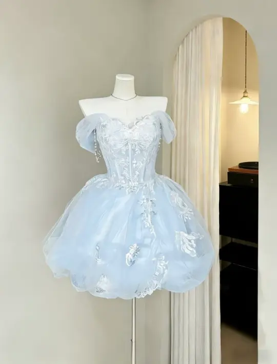 Cute Pale Blue A-Line Sptrapless Lace Embroidery Bodycon Mini Dress Homecoming Dress RS177