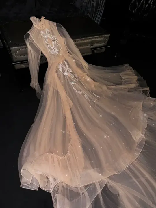 Light apricot long-sleeved fitted and sexy long ball gown/bridal dress R8760