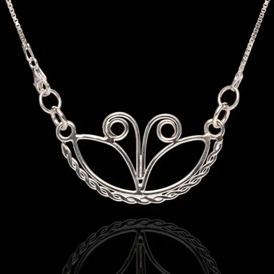 Mahsosew naka wolastokiyik pendant