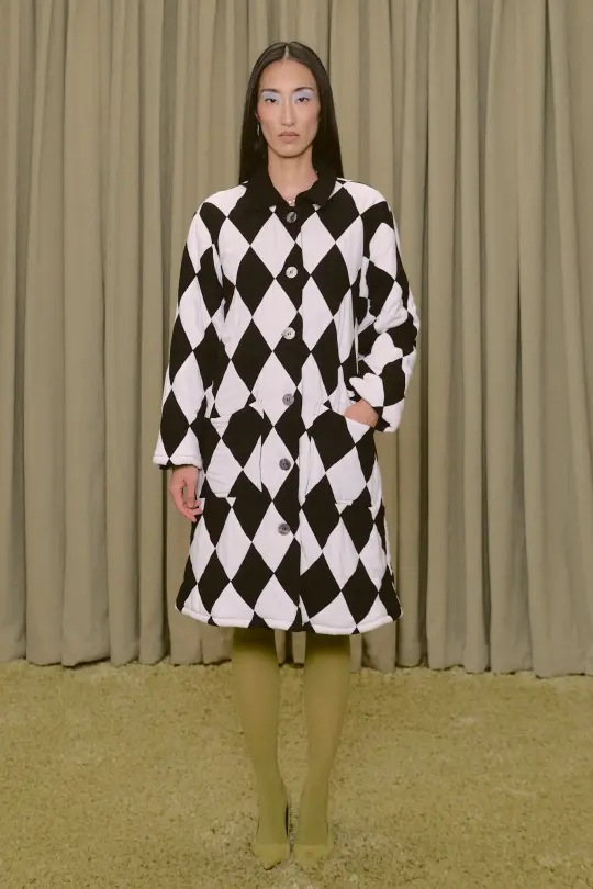 Linen Quilted Diamont Scrap Coat Black/White