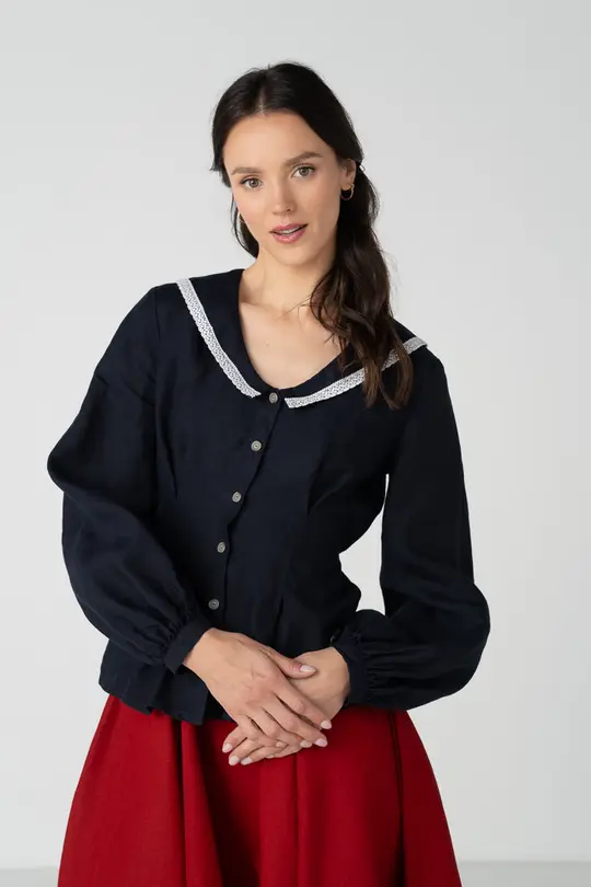 Wander – Linen Shirt with Sailor Collar