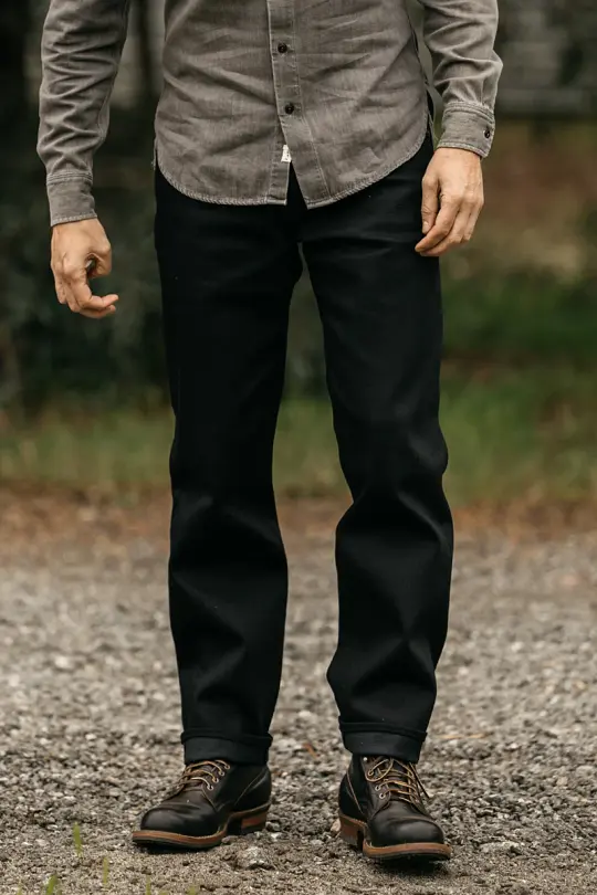 The Barrel Classic Straight - Black Raw 14oz Selvedge