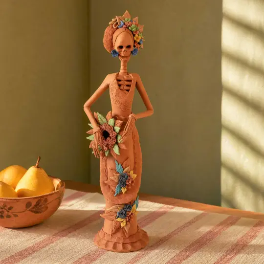 Tall Catrina en Natural From Capula Clay Sculpture