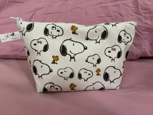 Bird and Beagle Zipper Pouch