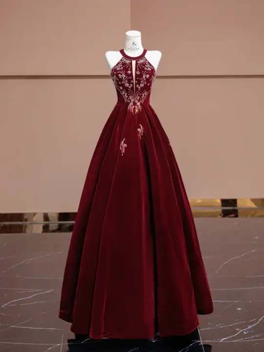 Red halter-neck, fitted waist, full skirt, long ball gown, bridal dress R8352