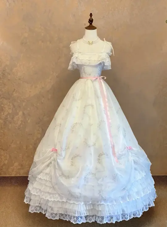 White halter-neck, fitted waist, elegant tulle skirt, ball gown, bridal gown R7237