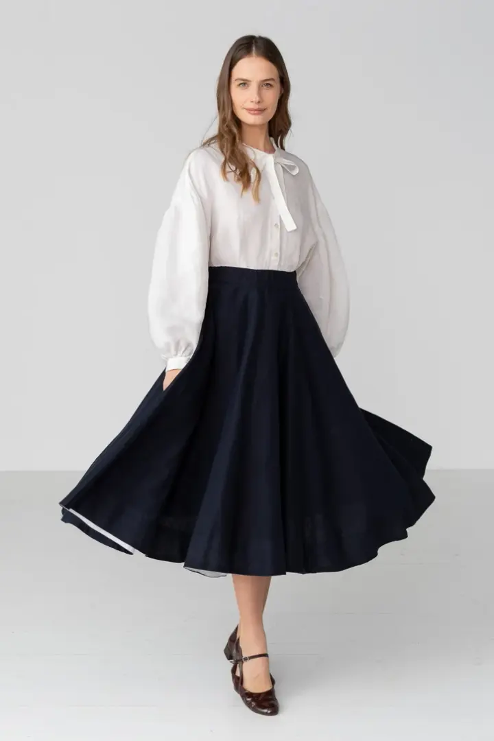 Classic – Full-Circle Linen Midi Skirt