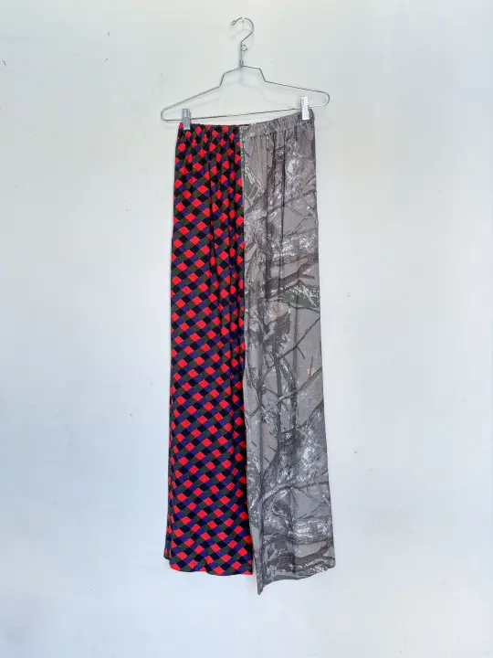 #25: S Scrap Split Print Lazy Pants - Diamond / Forest Camo