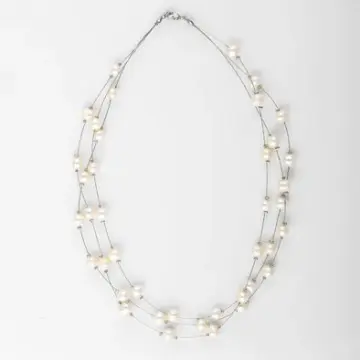 Sweet Freshwater Pearl Floating Necklace