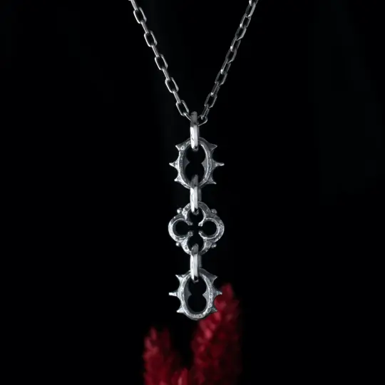 Barbed Quatrefoil Pendant (MTO)