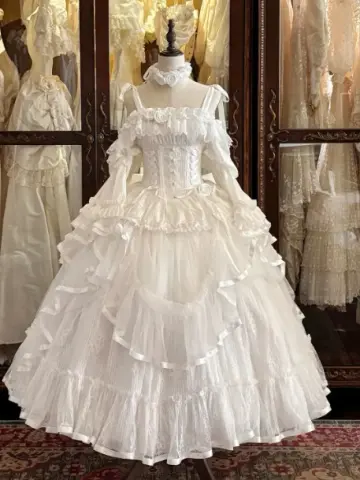Gothic White Ball Gown Spaghetti Straps Applique Corset Maxi Birthday Dress Quinceanera Dress RS591