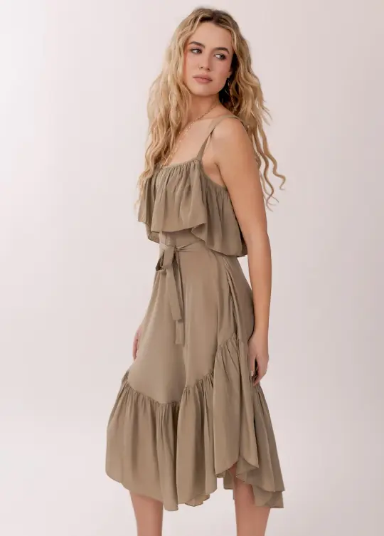 Basil Dress in Taupe