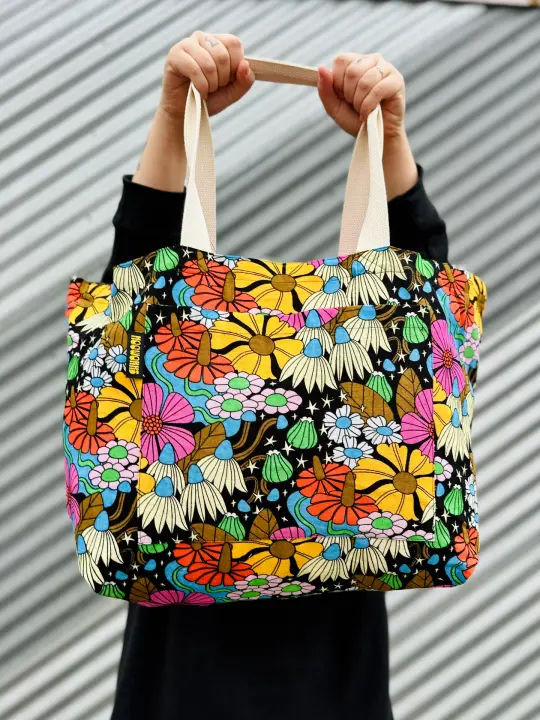 Mega Tote Cosmic Floral