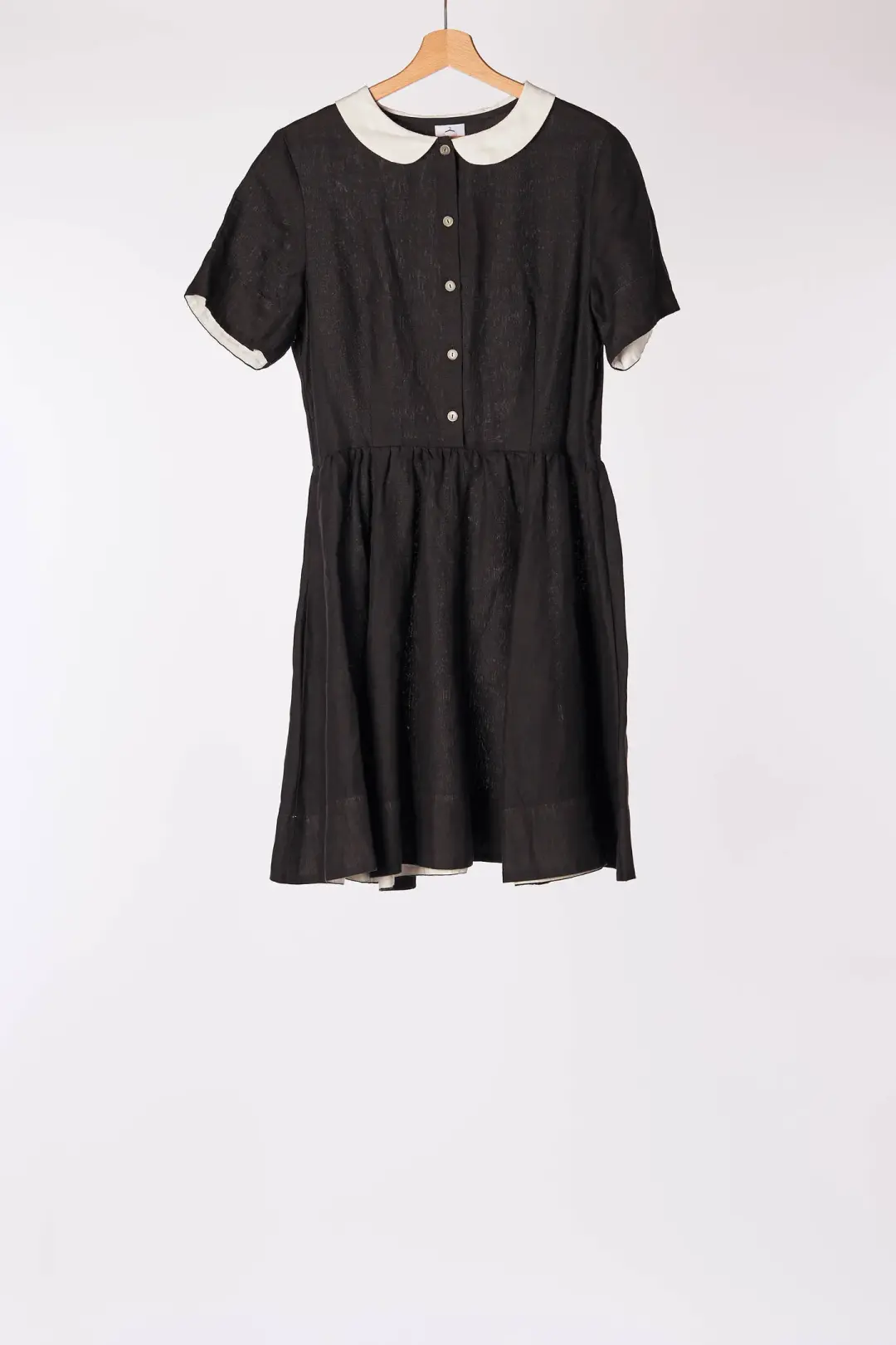 Mini Classic Dress, White Collar, Short Sleeve, Black Pansy