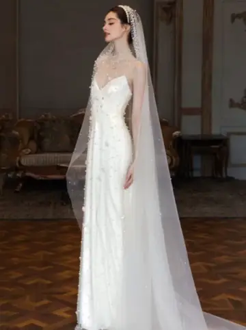 Elegant White Sheath Spaghetti Straps Long Wedding Dress with Beaded RS148