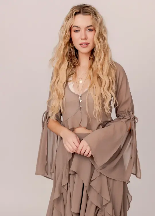 Gwendelina Top in Taupe