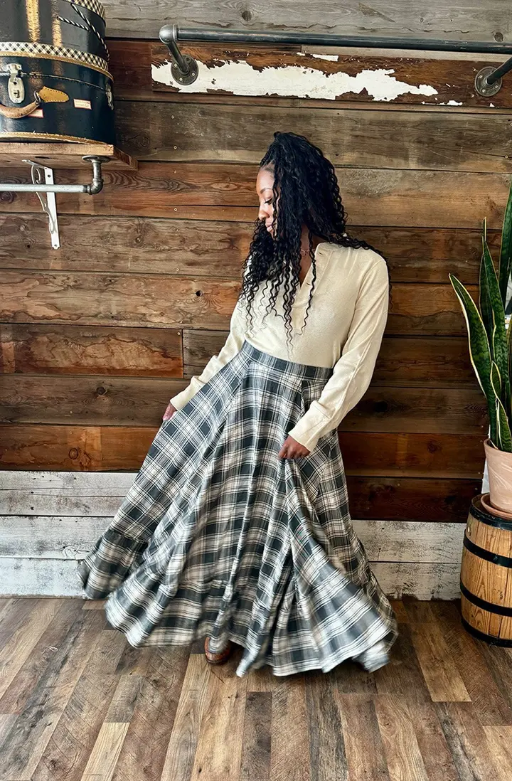 White Bear Skirt in Grey Flannel-Medium