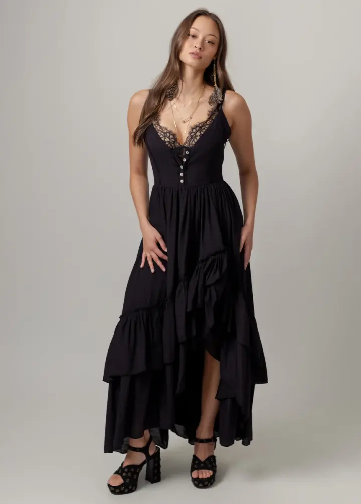Everlie Dress in Black