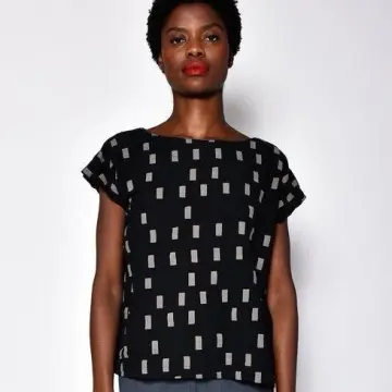 Tunic in Black Disko