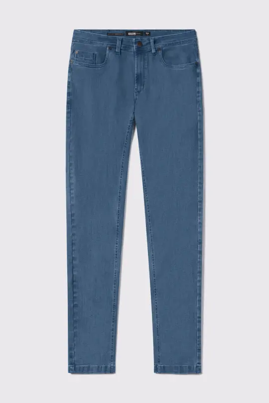 Straight Athletic Fit Jeans EOS