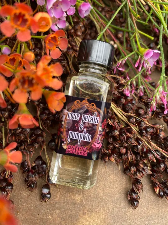 Rose Petals & Pumpkin