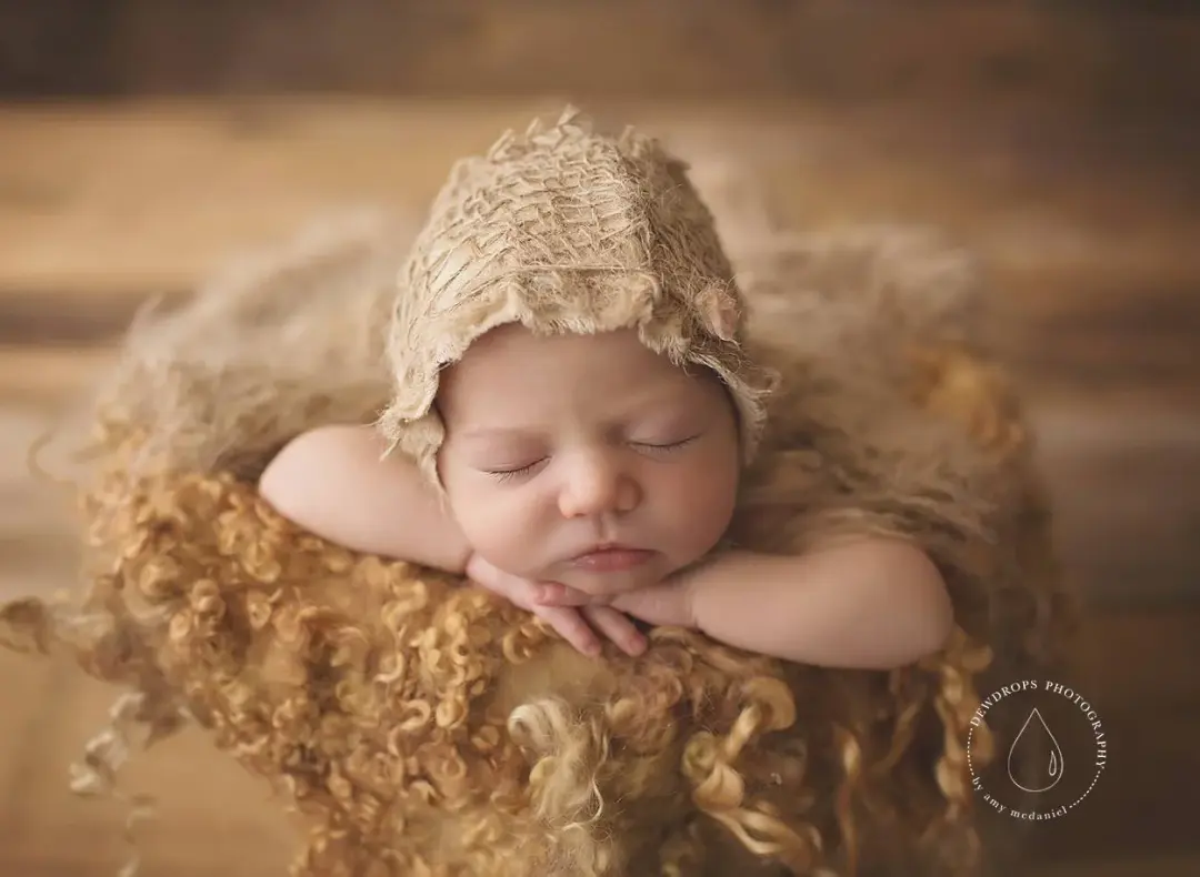 Nest of Curls Blanket - FUZZY FAWN