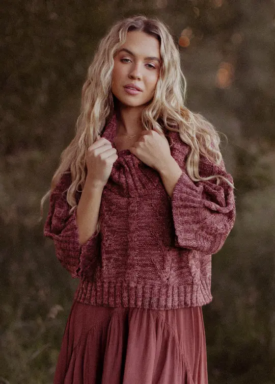 Nikkola Sweater in Wine