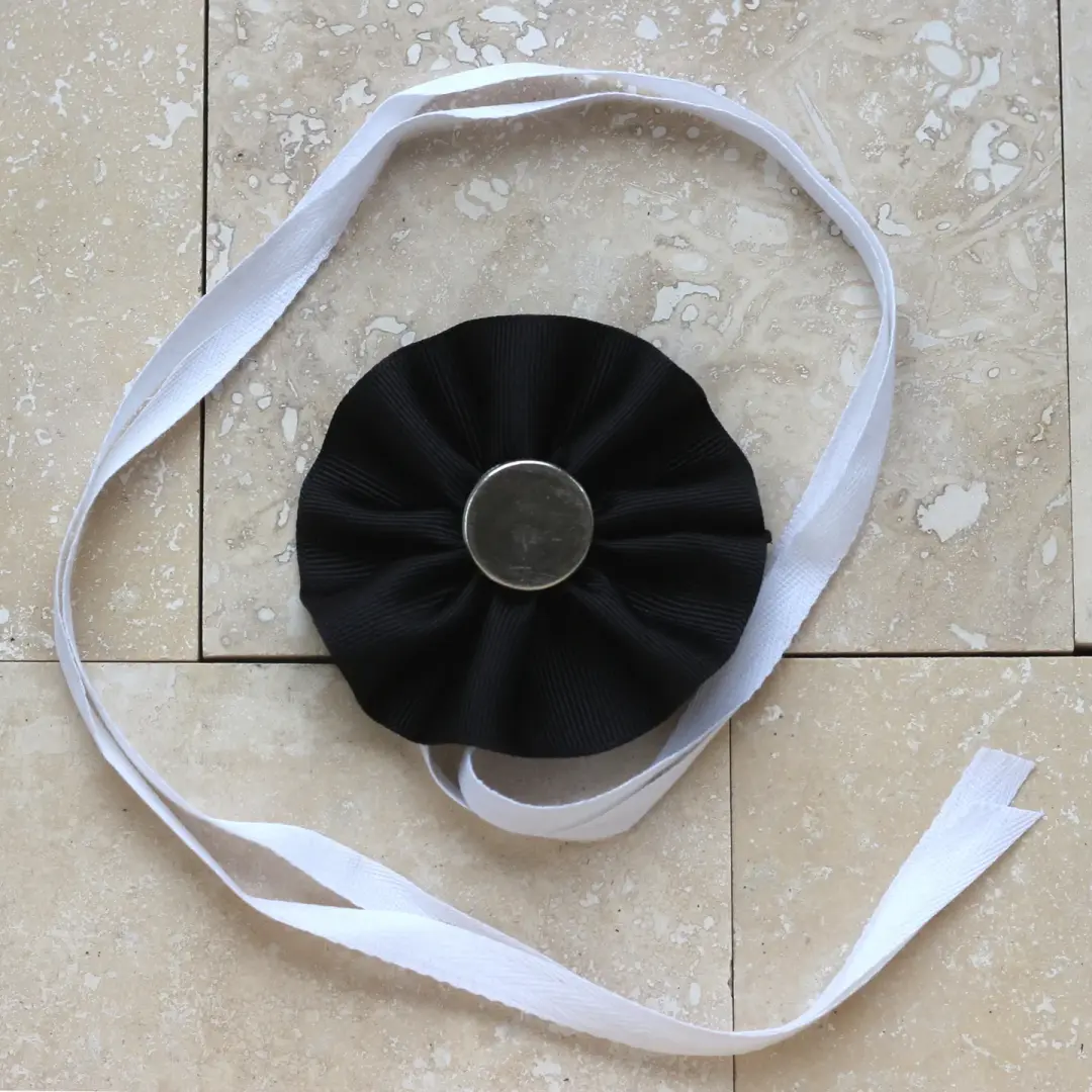 Separate Cockade