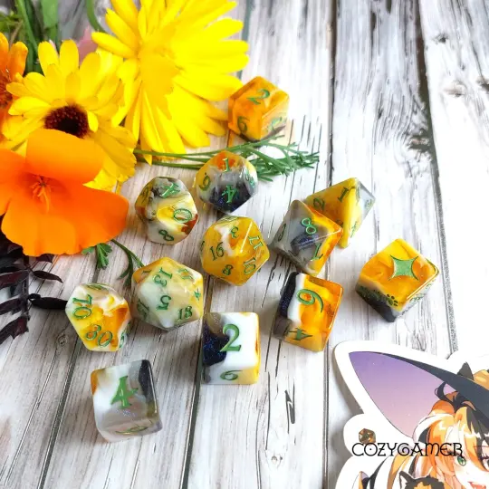 Calico Cat Dice Set – 8-Piece Marbled Orange Black White | Fennek & Finch