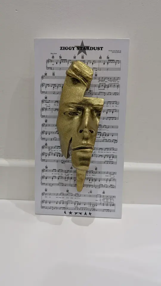 Gold Glitter Resin 'Flash' - David Bowie Sculpture