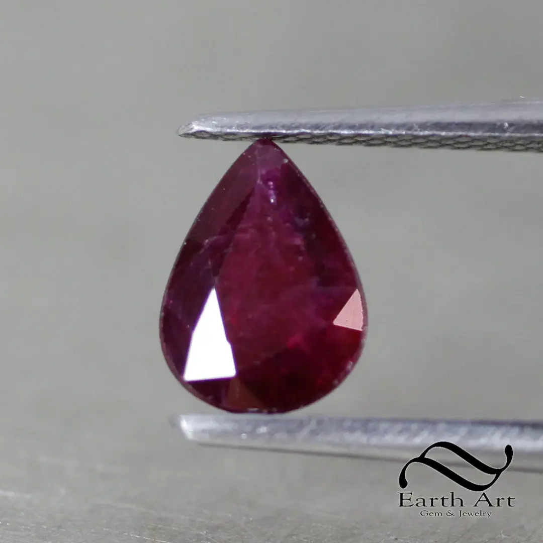 1.22 ct Natural Ruby - Loose red pear 8x6