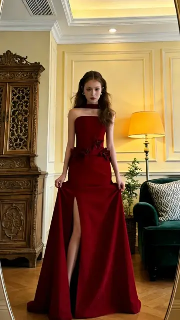Red strapless, fitted waist, bodycon, sexy long ball gown/bridal dress R8590