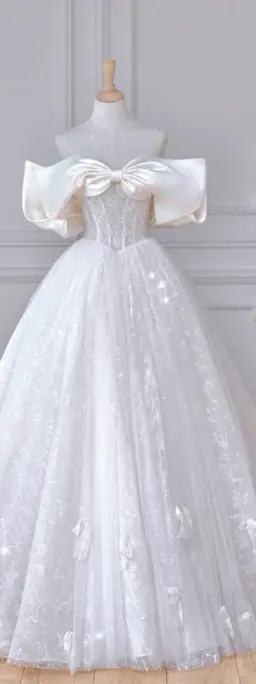 White Off-the-Shoulder Fitted-Waist Slim-Fit Puffy Hem Elegant Bridal Gown R5925