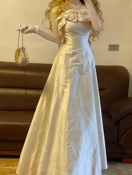 White Spaghetti Strap Waist-Cinched Slim-Fit Elegant Long Ball Gown & Bridal Gown R7384