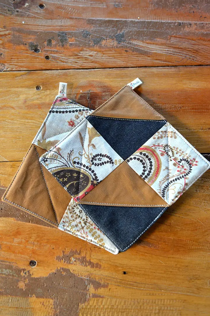 Patchwork Potholders (Set of 2) Paisley
