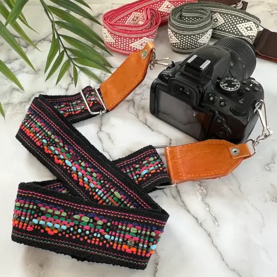 Jalieza Telar Woven Camera Strap