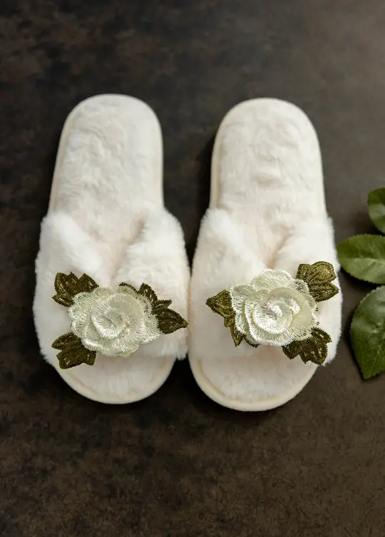 Fiona Slipper in Cream