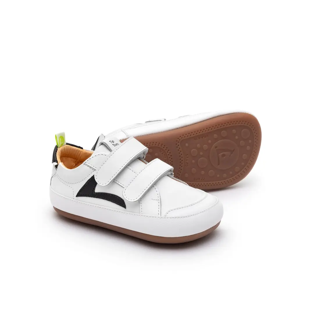 Hopper Sneakers - White / Black (Baby)