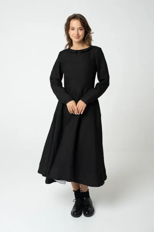 Margot – Open Back Neckline Linen Dress