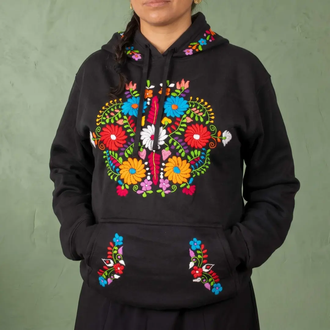 Chilac Floral Embroidered Pullover Hoodie