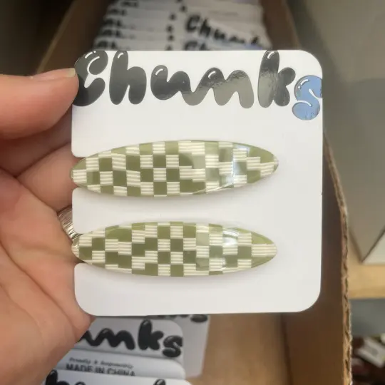 Oopsie Allie Clips in Olive Check
