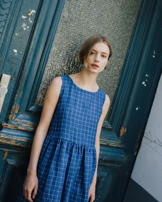 customized: Maxi SMOCK loose linen dress (Color: Raspberry Grid; Size: L - MAXI length)