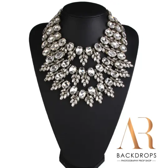 Simone crystal necklace