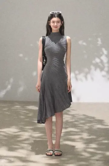 Grey Turtleneck Sleeveless Midi Dress Women Diagonal Ruched Asymmetrical Hem Dress R9357
