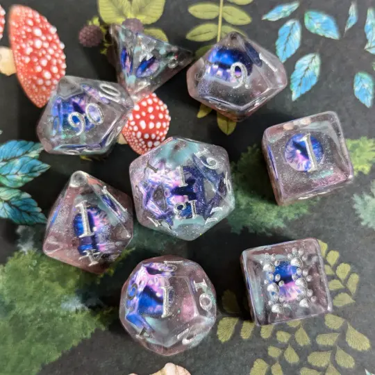 Arcane Eye Dice Set – 8-Piece Purple Eye DnD Dice for Wizards & Warlocks