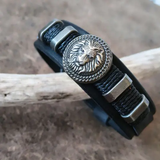 Black Leather Lion Bracelet – Adjustable Industrial Style