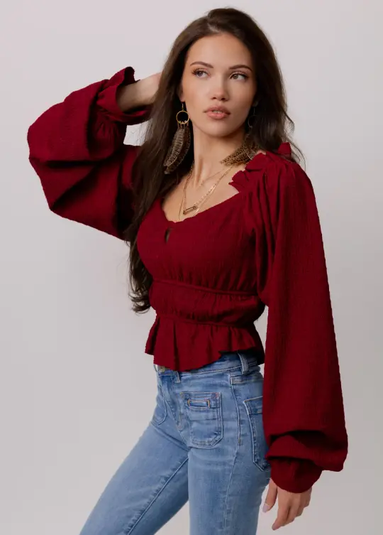 Mariet Top in Crimson