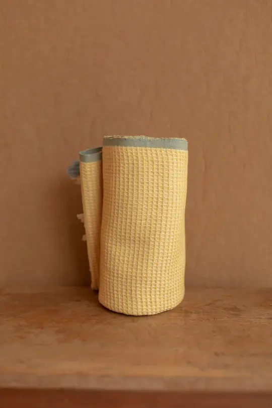 HANDWOVEN WAFFLE TOWEL - PALE YELLOW